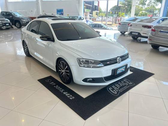 VOLKSWAGEN JETTA 2.0 TSI HIGHLINE 211CV GASOLINA 4P TIPTRONIC VOLKSWAGEN JETTA 2.0 TSI HIGHLINE 211CV GASOLINA 4P TIPTRONIC